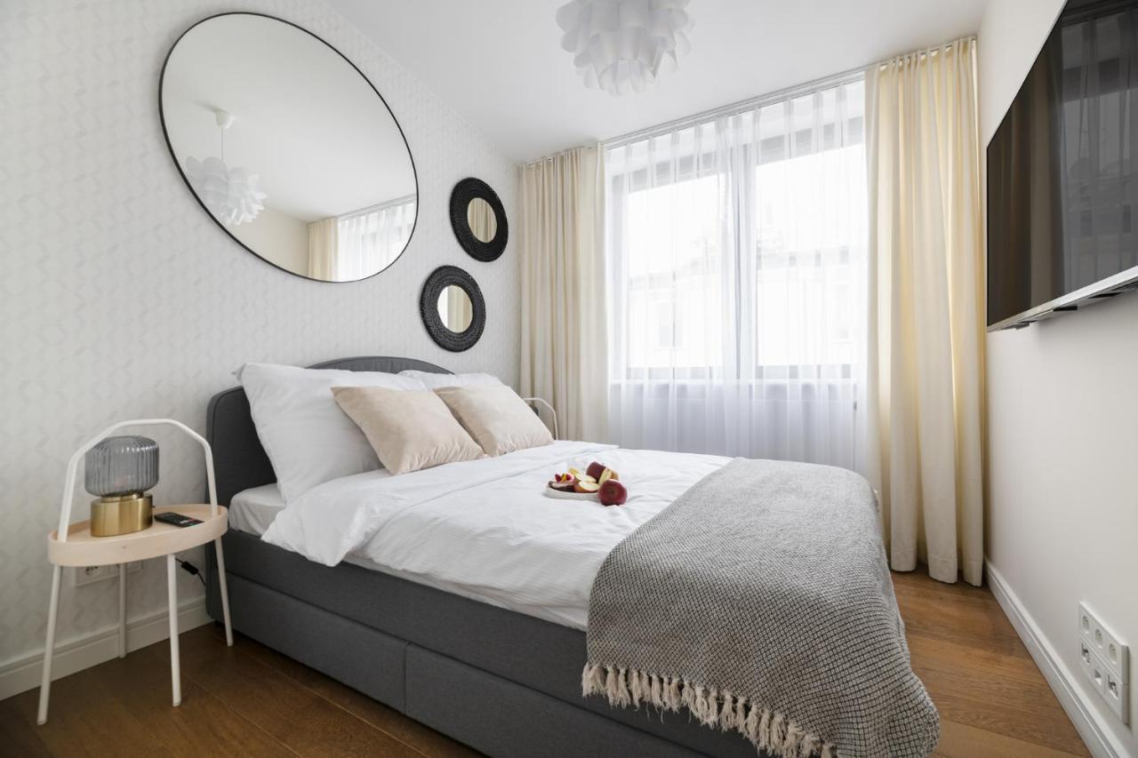 W Sercu Warszawy Apartamenty Warsaw Ngoại thất bức ảnh