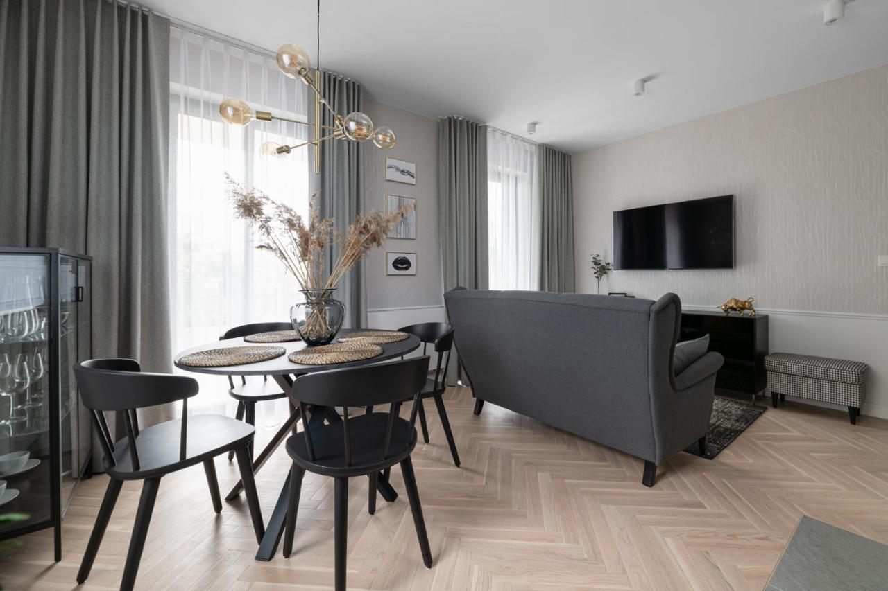 W Sercu Warszawy Apartamenty Warsaw Ngoại thất bức ảnh