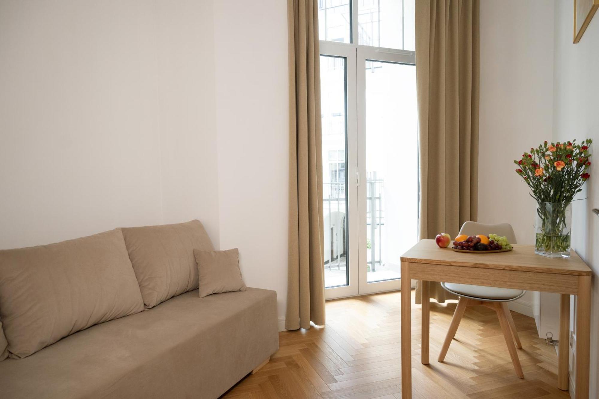 W Sercu Warszawy Apartamenty Warsaw Ngoại thất bức ảnh